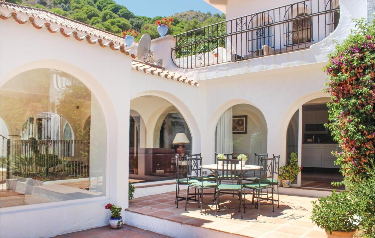 Nice Home In Ojen, Marbella With House Sea View エクステリア 写真