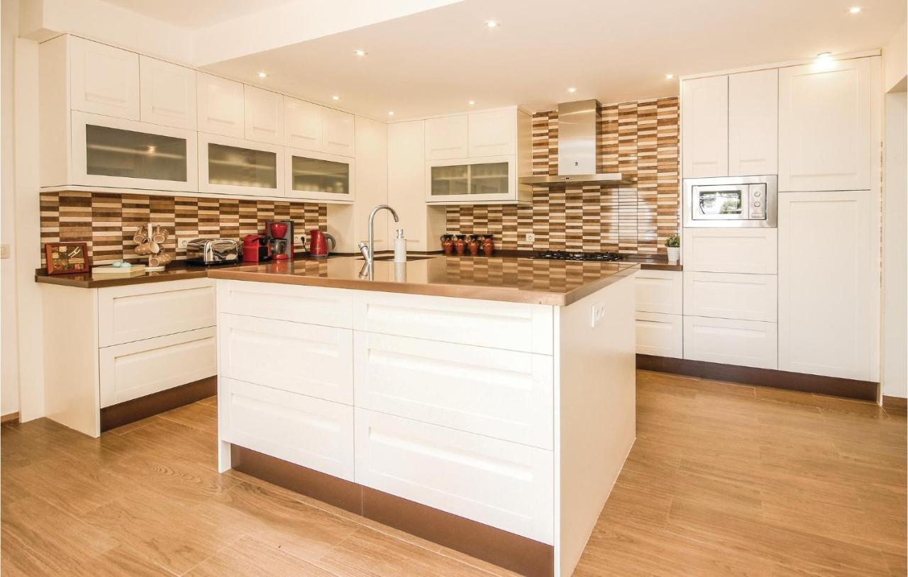 Nice Home In Ojen, Marbella With House Sea View エクステリア 写真
